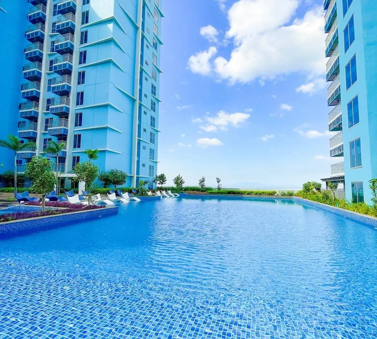 Cozy 2Br Suite Near Airport & Okada, Infinity Pool Manila 0*,  Filippine