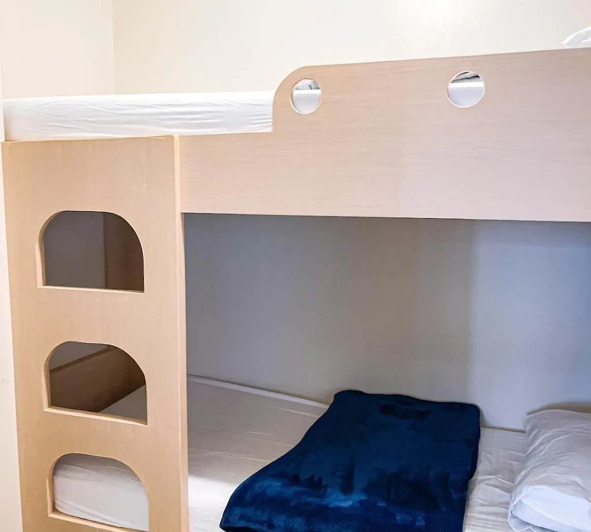 Cozy 2Br Suite Near Airport & Okada, Infinity Pool Manila 0*,  Philippines